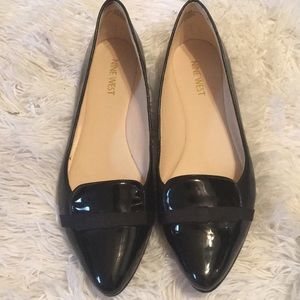 NWOT Nine West Black Flats